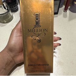 Paco Rabanne 1 Million Eau de Toilette Spray, Regular Size 3.4 fl oz