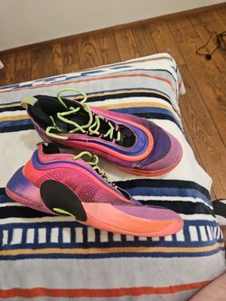 basketball shoes