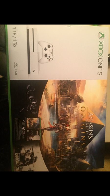 X Box One S 1TB Brand New was only used for one week comes with one controller