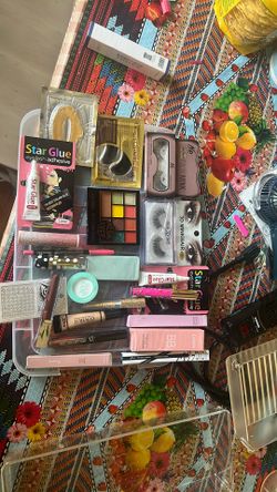 New Make Up Most Of The Make Up Is Sealed