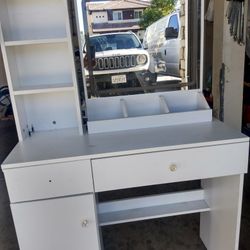 Vanity Desk