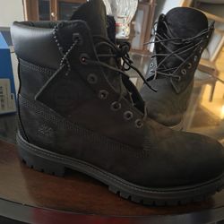 Men Black Timberlands 