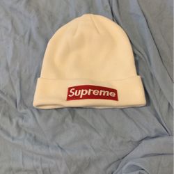 Supreme Hat 