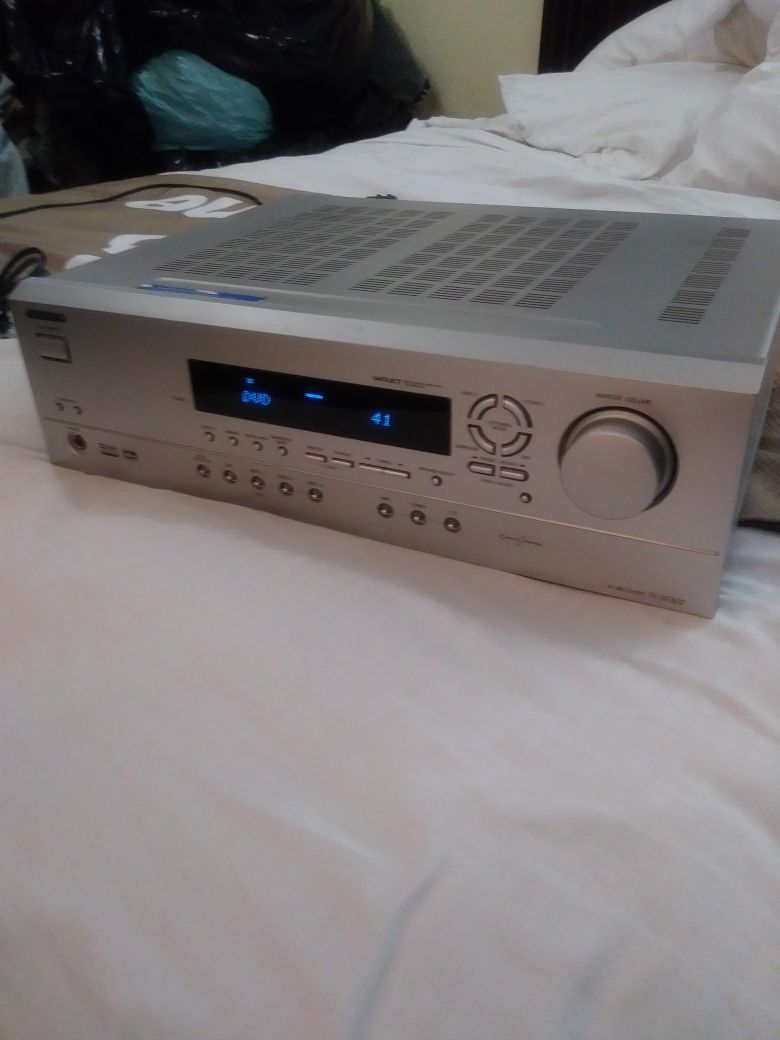 ONKYO* FM/AM Stereo Receiver with AUX for Phone hookup...Model#TX - SR302