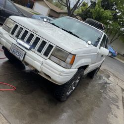 1998 Jeep Grand Cheokke 