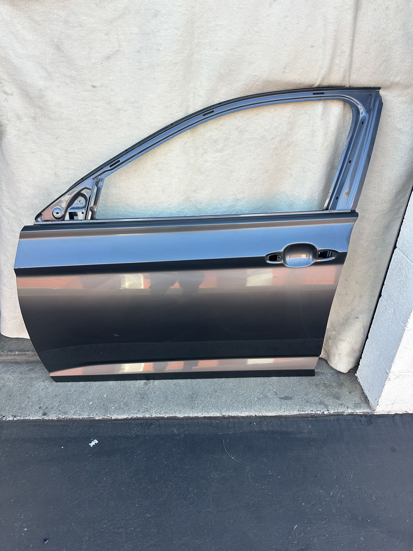 2019 -2020 -2021 -2022 -2023 -2024 VOLKSWAGEN JETTA LEFT FRONT DOOR OEM (New)