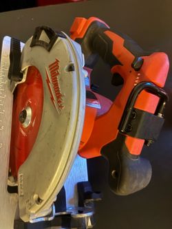 Milwaukee circular saw M18