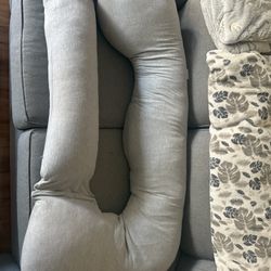 Pregnancy Pillow