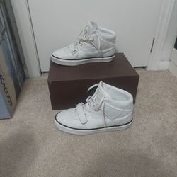 Louis Vuitton white shoes 8.5 mens for Sale in Fort Lauderdale, FL