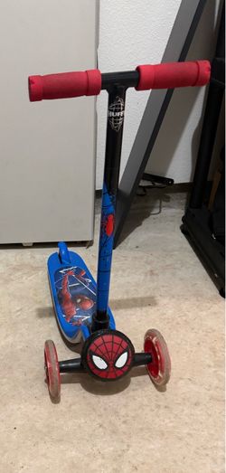 Huffy Spider-Man Scooter