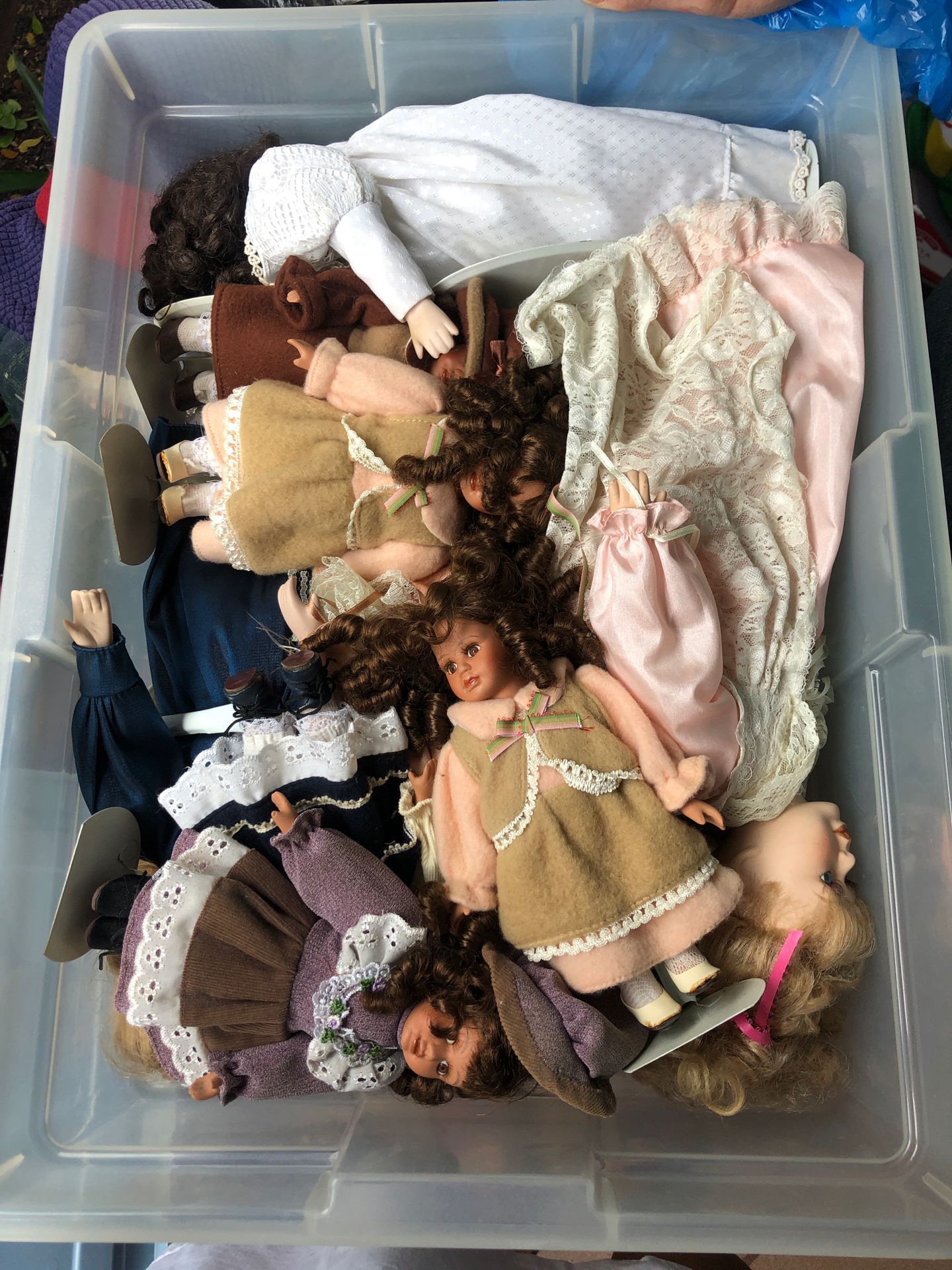 antique dolls