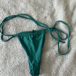 Thong bikini