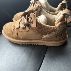 Uggs Size USA 5 