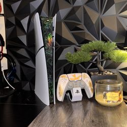 PlayStation 5 1TB + Controller & Dock