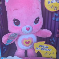 Care Bears Wiggle Hugs Wonderheart Bear dances & sings