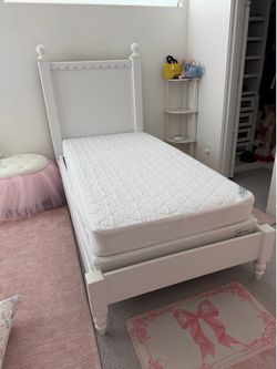 Ashley furniture twin bed white scalloped edge and mattress