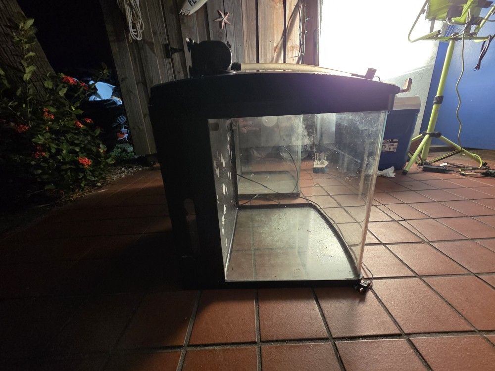 32 Gallon Biocube Fish Tanks