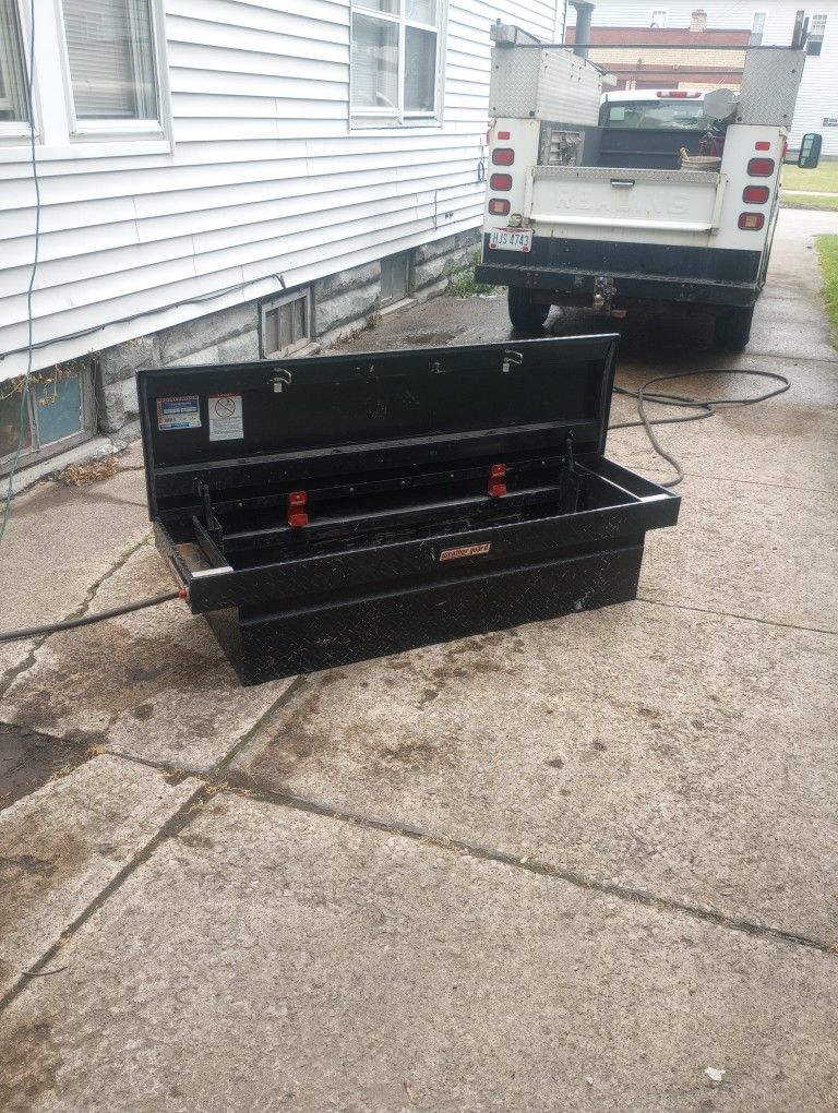 Weather Guard Tool Box For Pickup Truck In Perfect Shape Waxed 