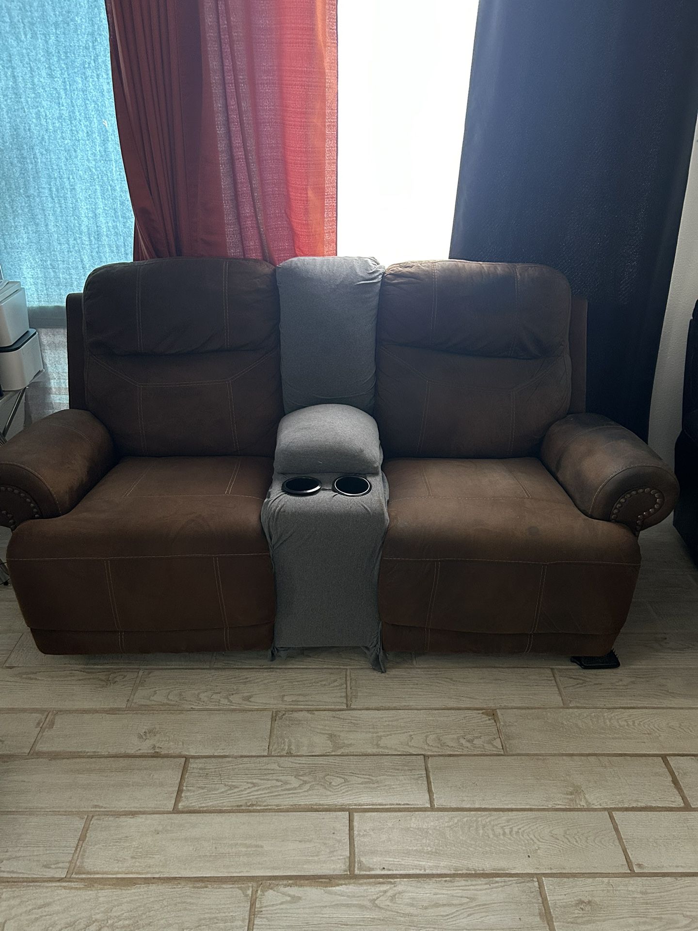 Sofa Non- Leader With Recliner