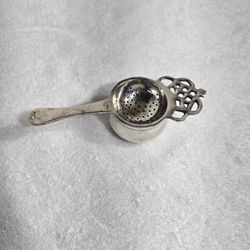 Silver-Tone Tea Strainer with Drip Bowl