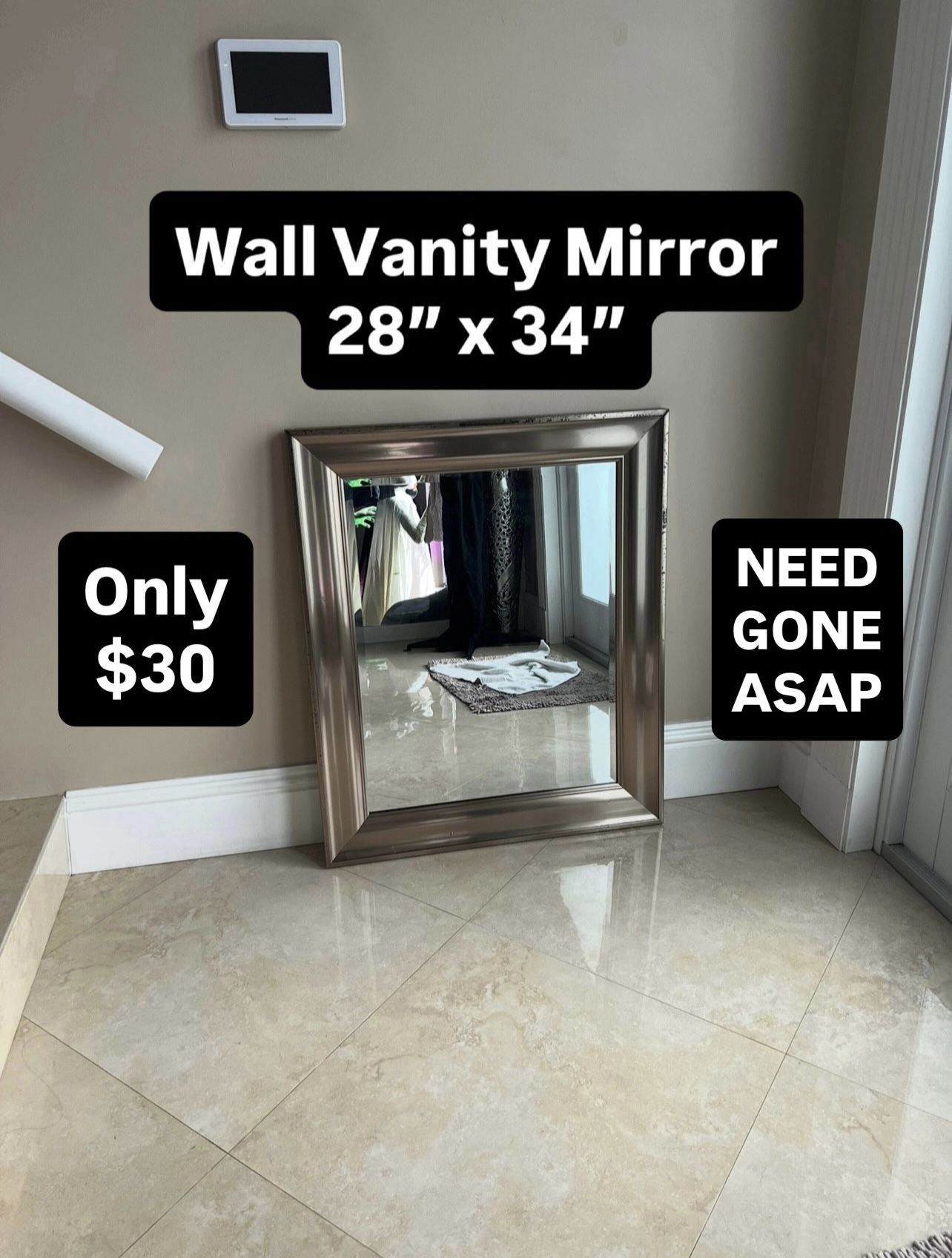 Wall Vanity Mirror (Pickup Today Available)