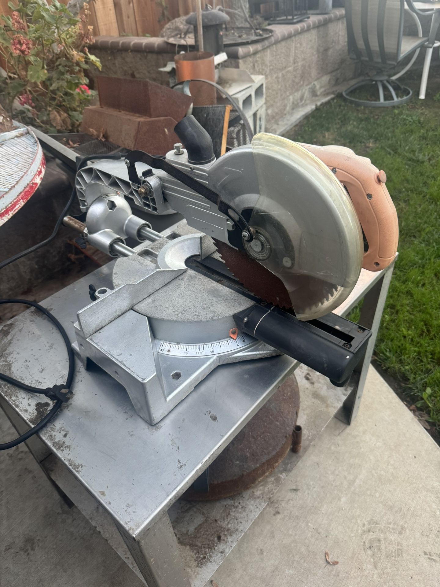 10 in. Sliding Compound Miter Saw Works Great👍