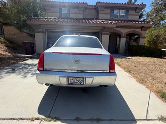 Cadillac DTS Full-Size Sedan