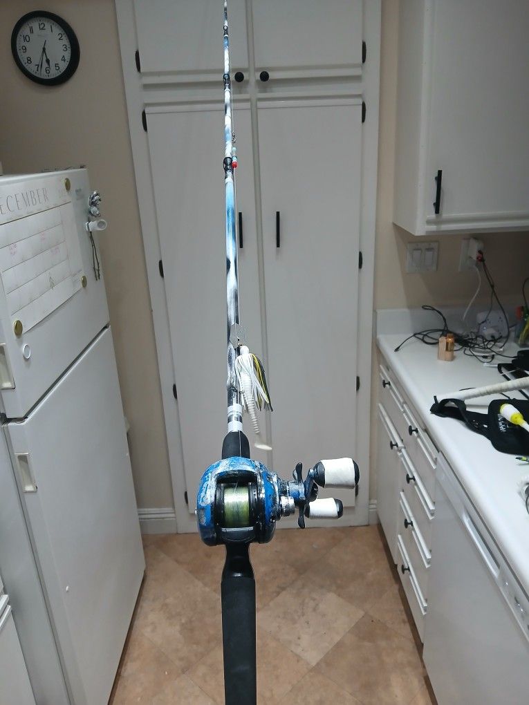 Baitcasting Rod And Reel Combo. Ready To Fish.