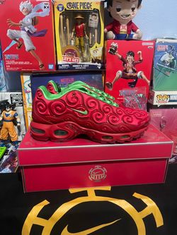 Nike x one piece airmax one size 9.5