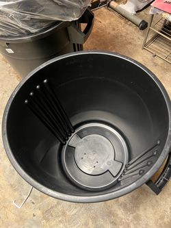 Trash containers
