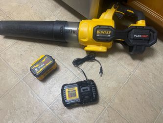 FLEXVOLT 60V MAX 125 MPH 600 CFM Brushless Cordless Battery Powered Blower Kit with (1) FLEXVOLT 3 Ah Battery & Charger