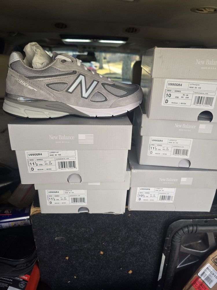 New Balance 990 V4 Grey