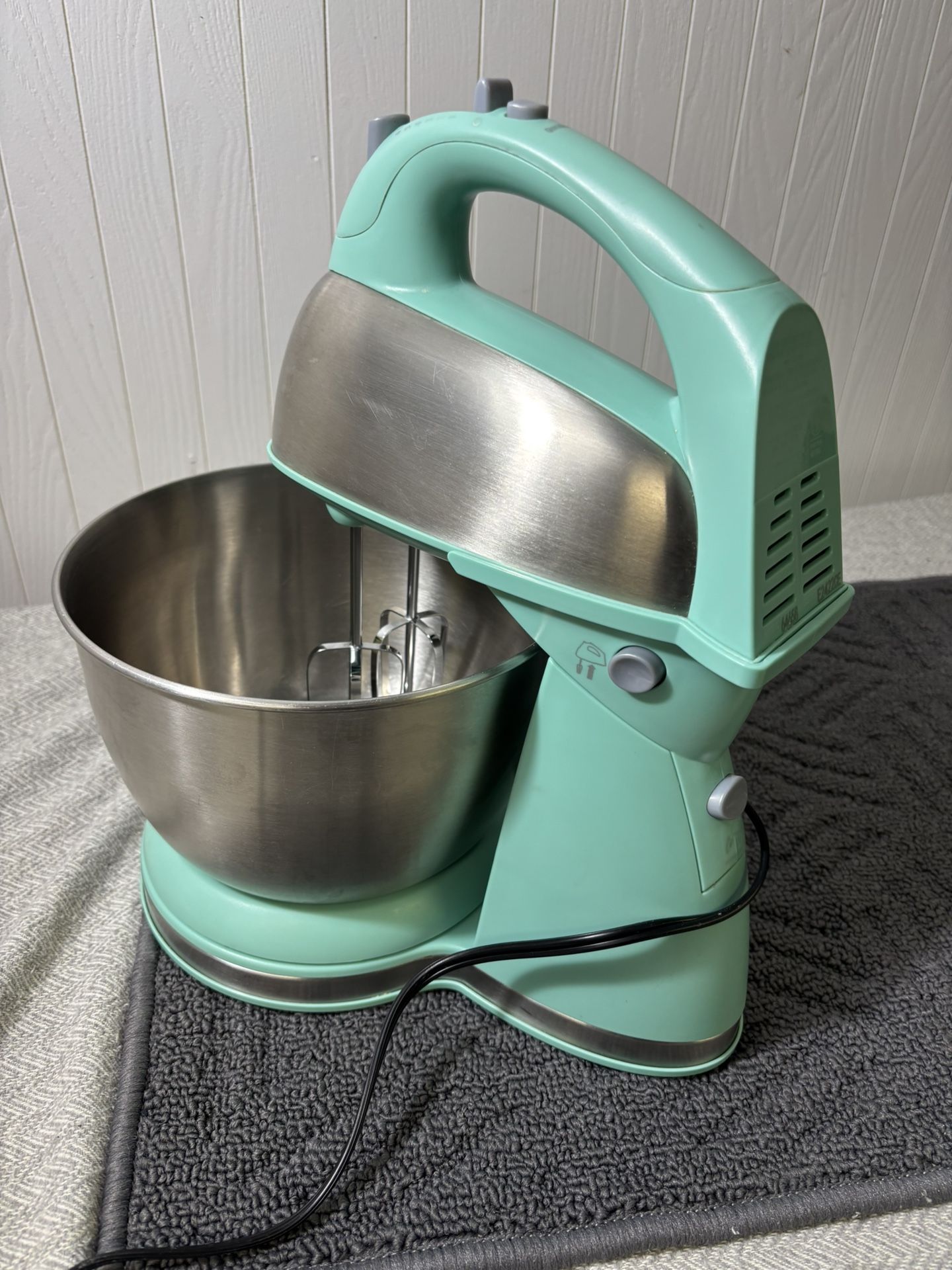 Hamilton Beach Classic Stand and Hand Mixer