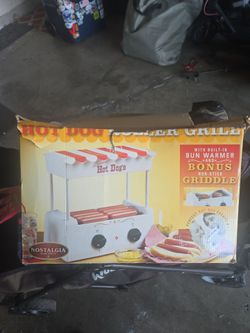 Hot dog roller grill