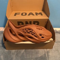 Yeezy Foam Runner