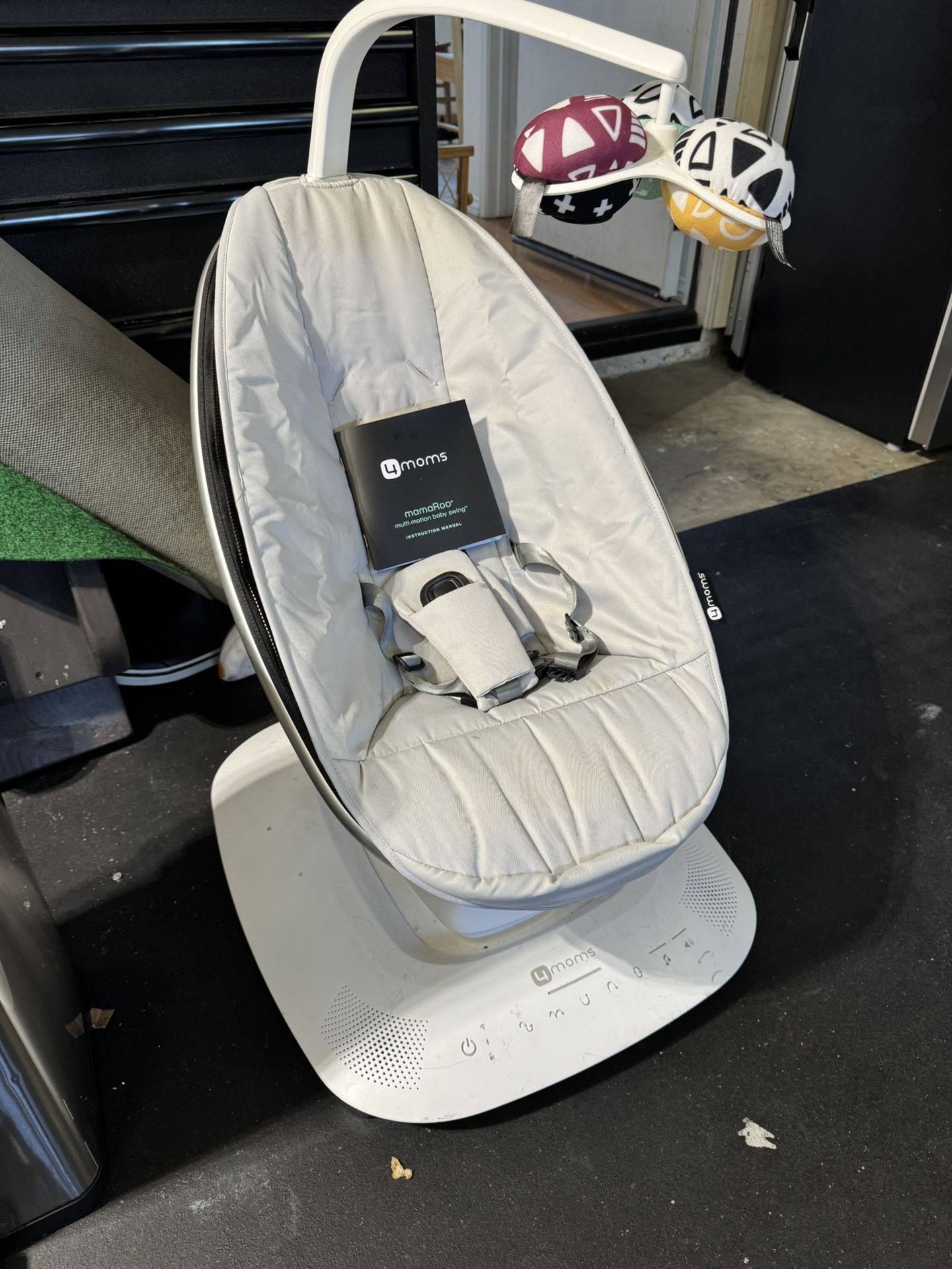 4moms Mamaroo Baby Swing