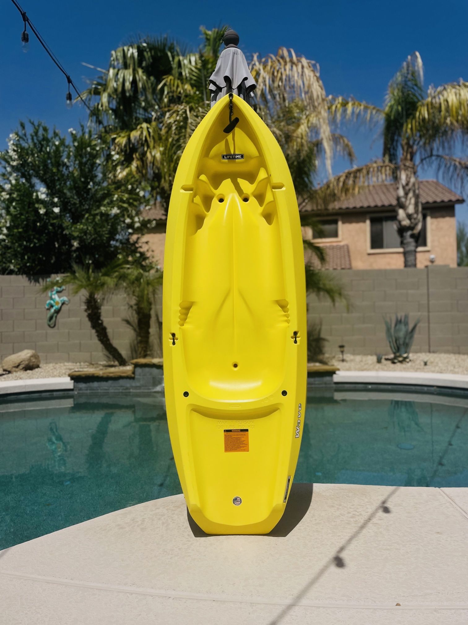 Lifetime Youth Wave Kayak!