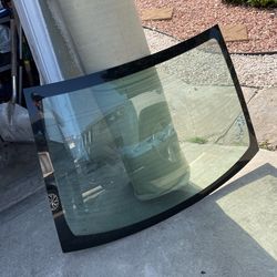 Rear Glass Camry