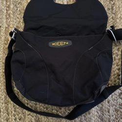 Keen Laptop Messenger Bag Weather Proof Cross Body Bag Rubber Bottom