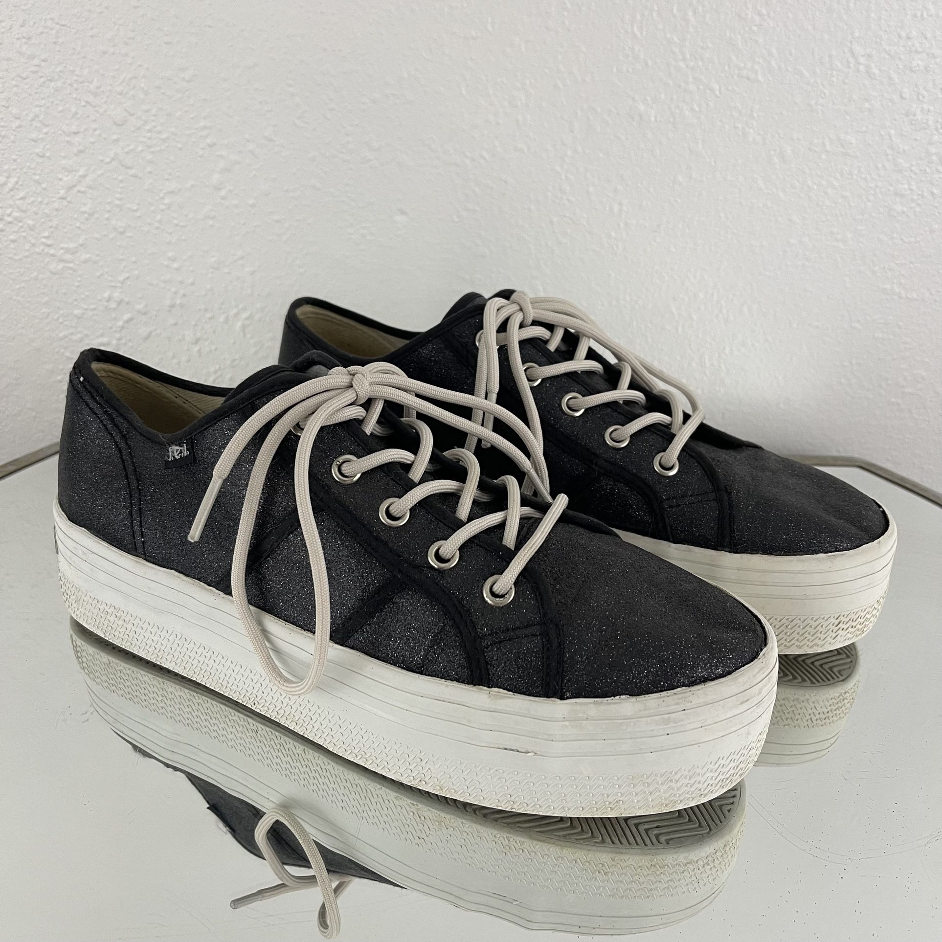 L.E.I. Vintage Y2K Black White Shimmer Glitter Low Top Chunky Platform Sneakers