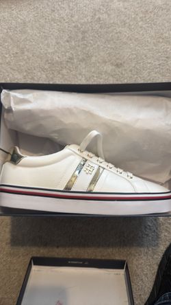 Tommy Hilfiger Shoes 10M