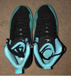 jordan 12 Sz 6 Women