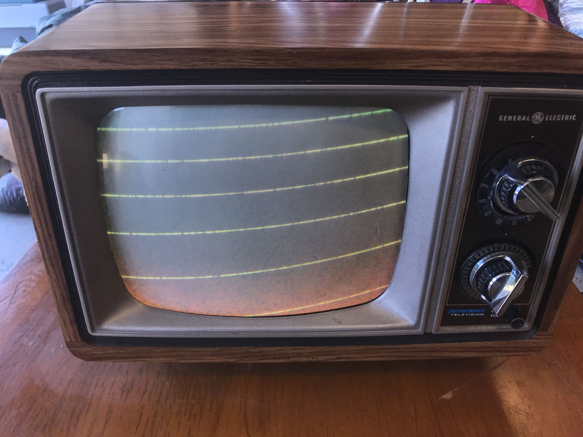 Vintage GE Tv 1980