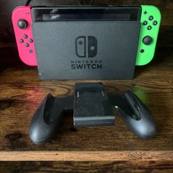 Nintendo Switch - Lightly Used