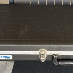 SKB Hard shell electric guitar case