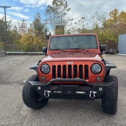 2014 Jeep Wrangler Sahara – 119k miles – $12995-Clean title