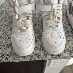 Air Force 1s Mids