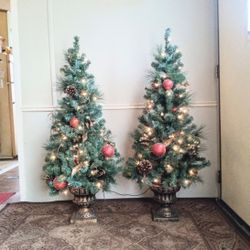 "PAIR" OF 4 FT. DECORATED ARTIFICIAL CHRISTMAS  TREES IN WEIGHTED PLANTERS 
