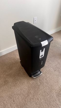 Trash can