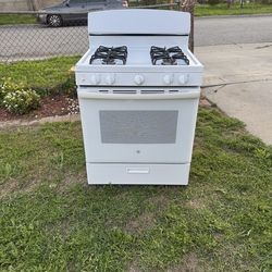 Gas Range 30’ White